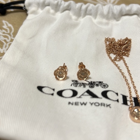 Coach earring and necklace set - Picture 3 of 5